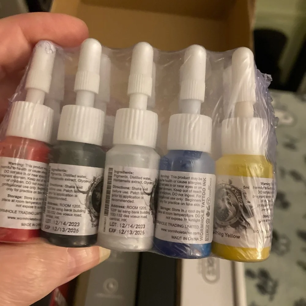 Tattoo Pen Kit - Wormhole tattoos gun NIB premium with ink and power supply - Picture 4 of 13